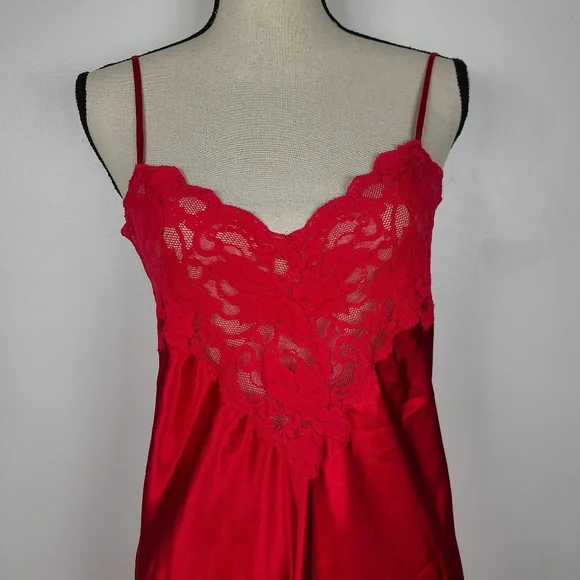 Vintage Victoria’s Secret Y2k Silky Bias CutRed Maxi Slip Dress Rosette Lace M